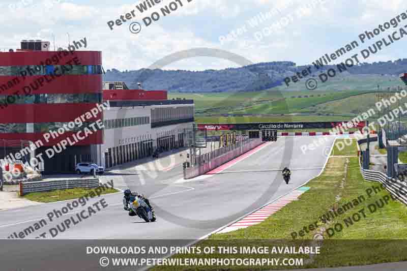 cadwell no limits trackday;cadwell park;cadwell park photographs;cadwell trackday photographs;enduro digital images;event digital images;eventdigitalimages;navarra;no limits trackdays;peter wileman photography;racing digital images;trackday digital images;trackday photos